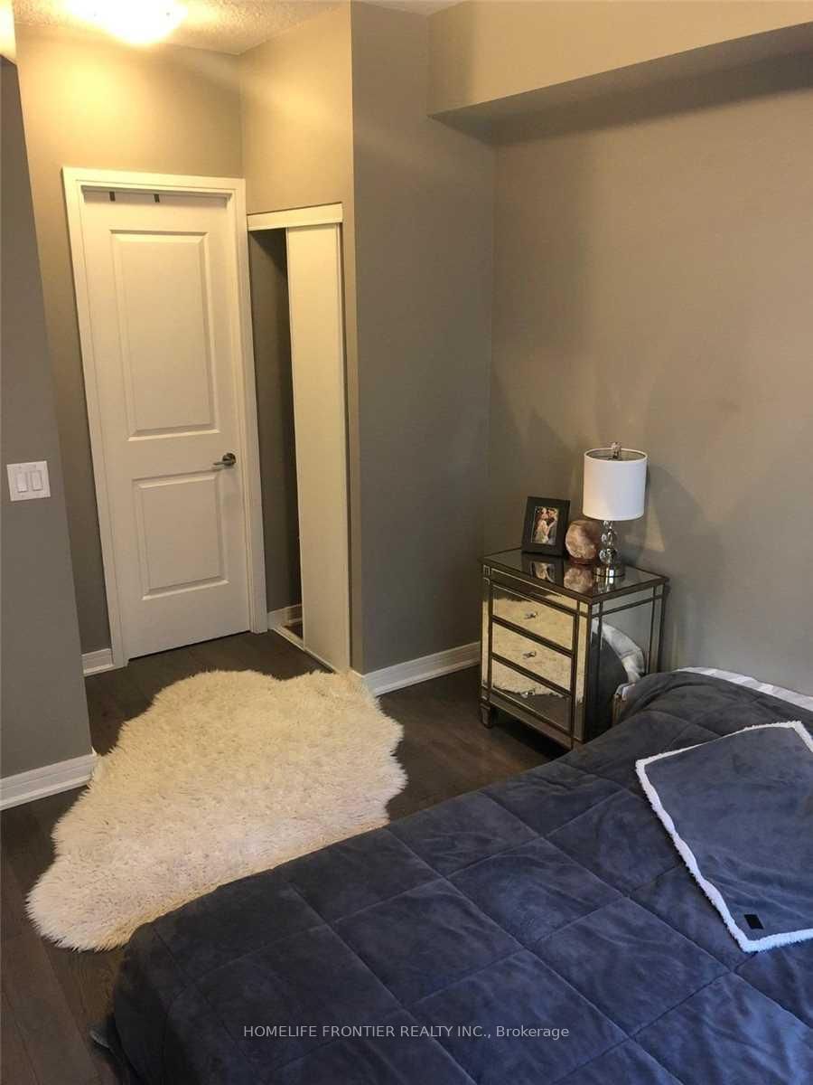 9201 Yonge Street, Unit 305 - Photo 9