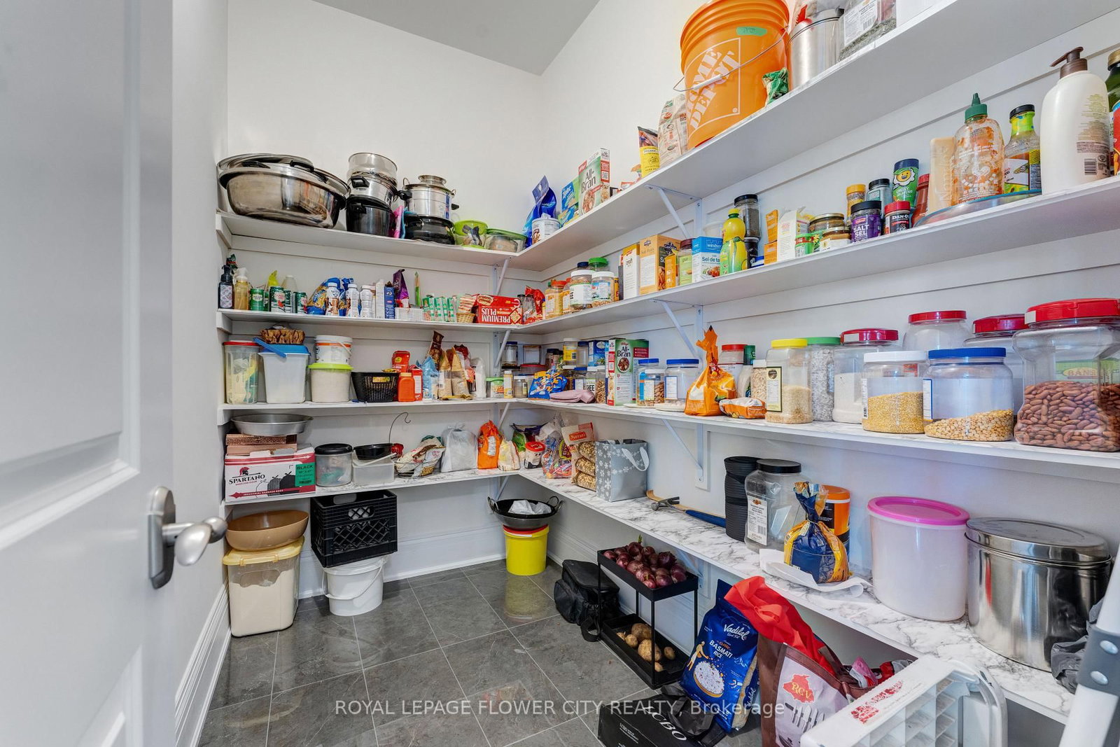 20 Seraville Street - Photo 11