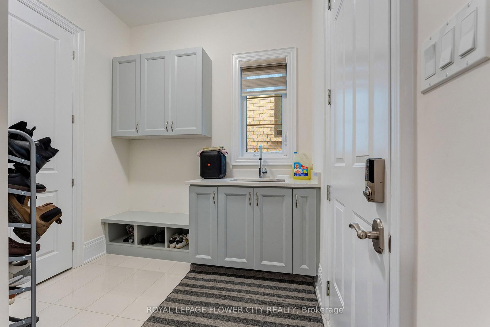 20 Seraville Street - Photo 36