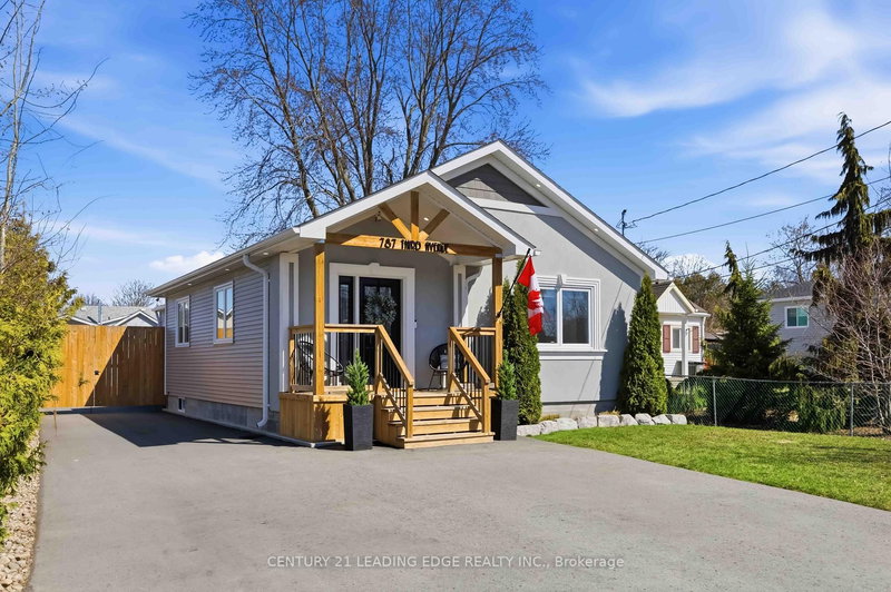 787 Third Ave, Georgina, L0E 1S0 | Image 3