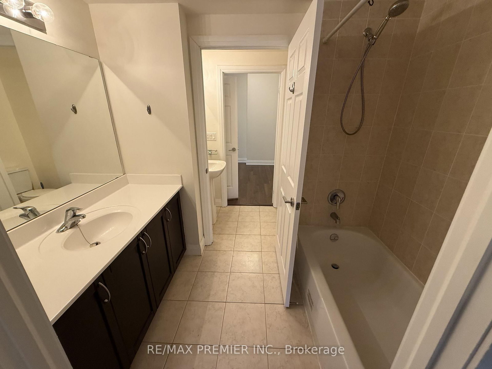 83 Woodbridge Avenue, Unit 406 - Photo 11