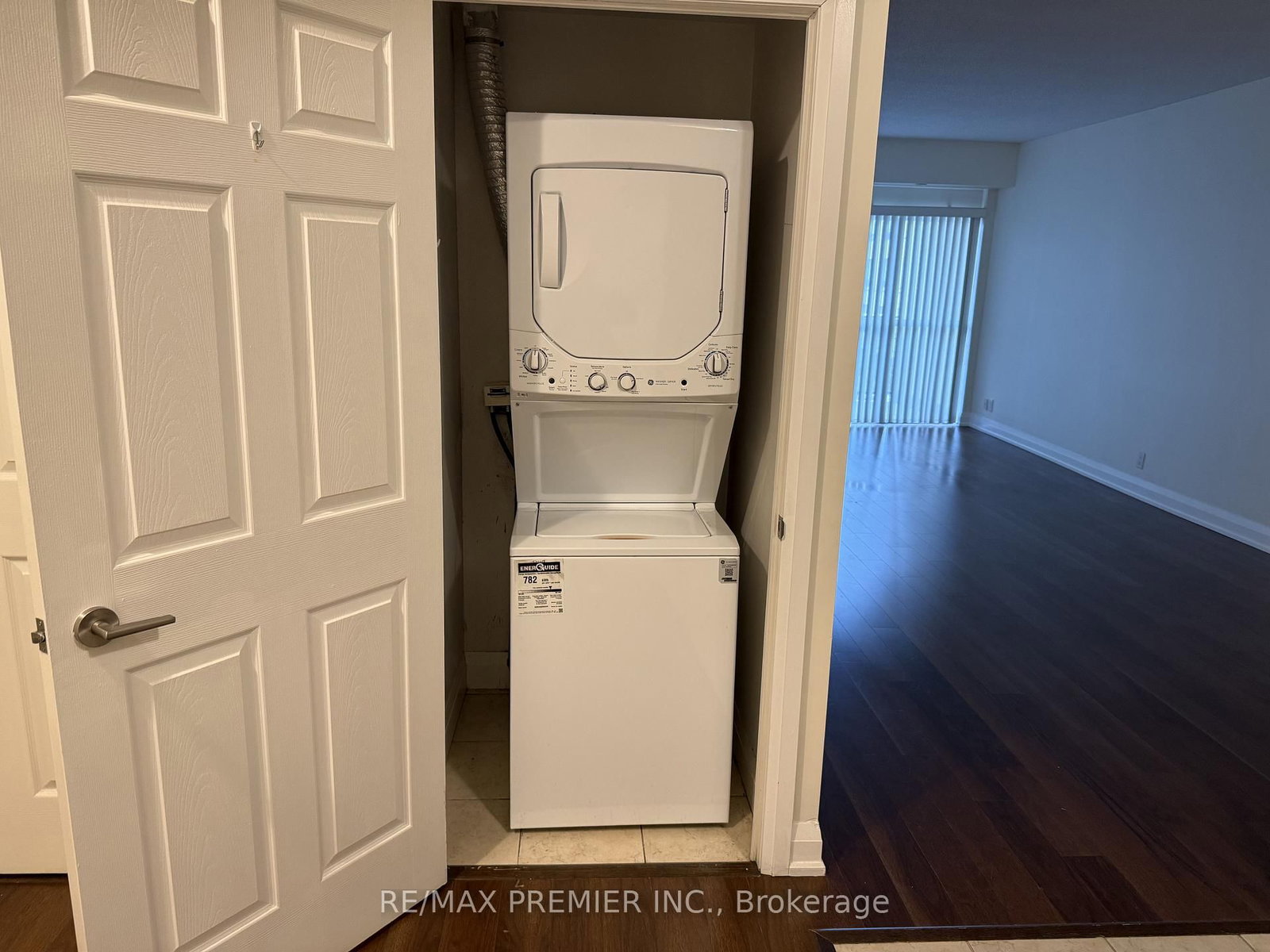 83 Woodbridge Avenue, Unit 406 - Photo 13