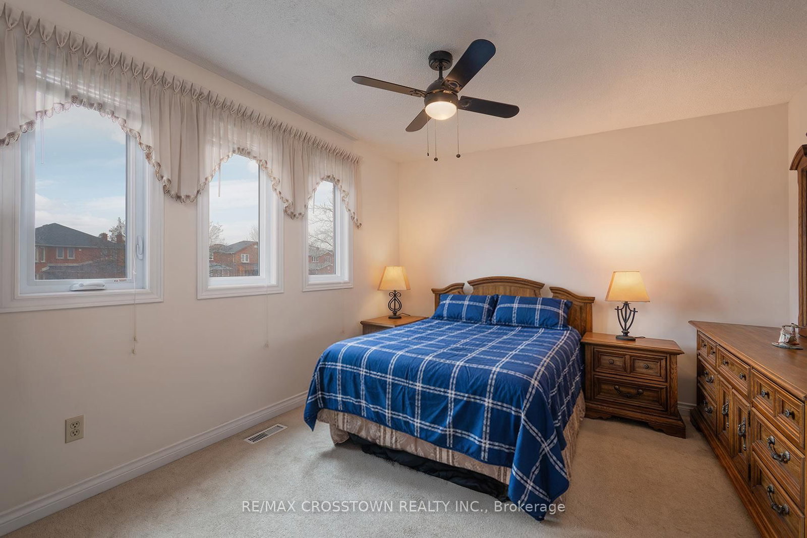 Detached House for sale at 119 Fieldgate Drive, Vaughan, Ontario, L6A 1K5 - Maple - MLS: N13004776