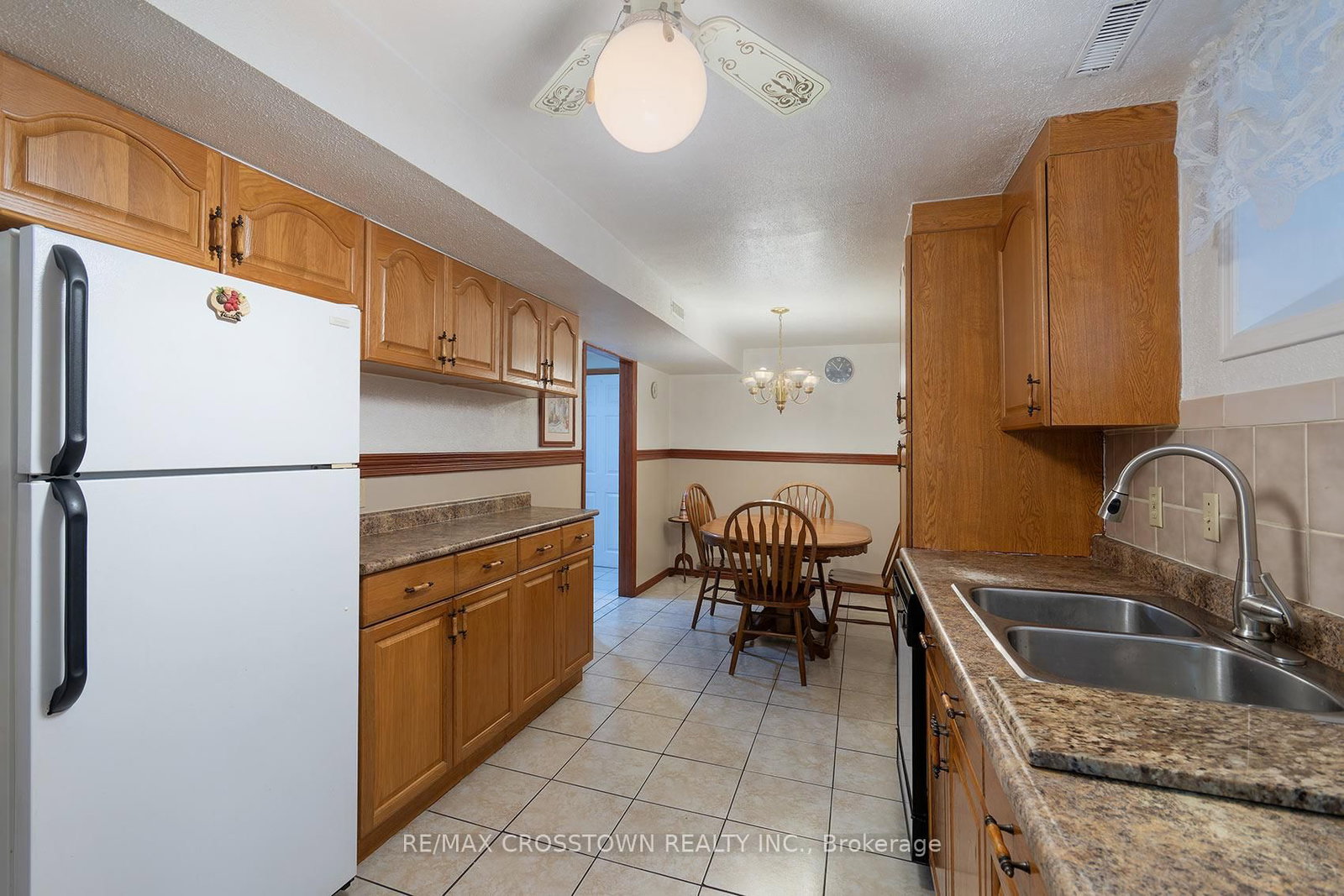 Detached House for sale at 119 Fieldgate Drive, Vaughan, Ontario, L6A 1K5 - Maple - MLS: N13004776