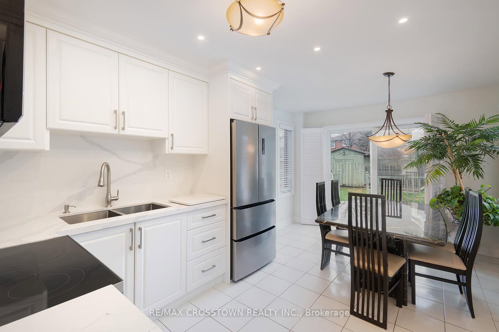 Detached House for sale at 119 Fieldgate Drive, Vaughan, Ontario, L6A 1K5 - Maple - MLS: N13004776