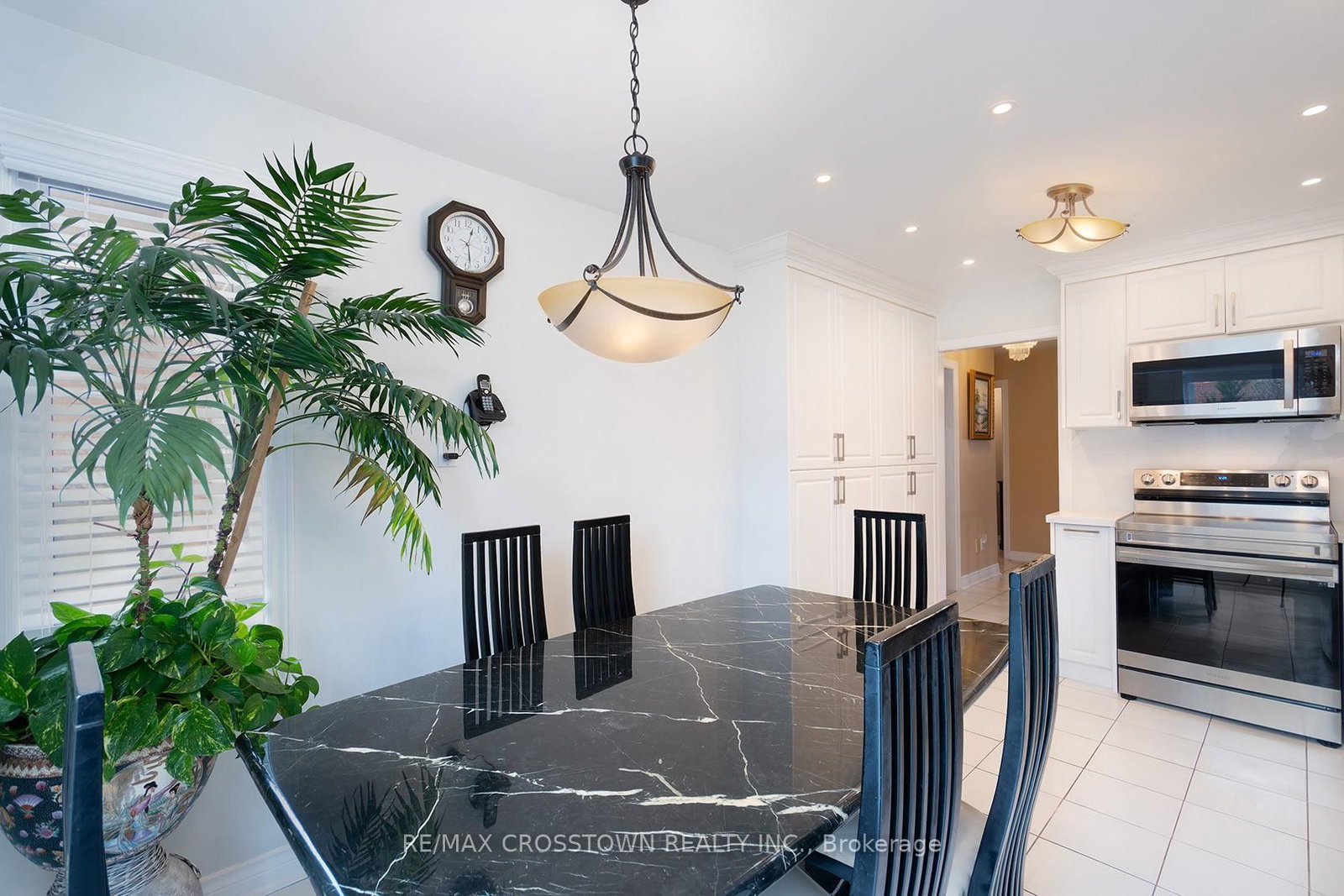 Detached House for sale at 119 Fieldgate Drive, Vaughan, Ontario, L6A 1K5 - Maple - MLS: N13004776