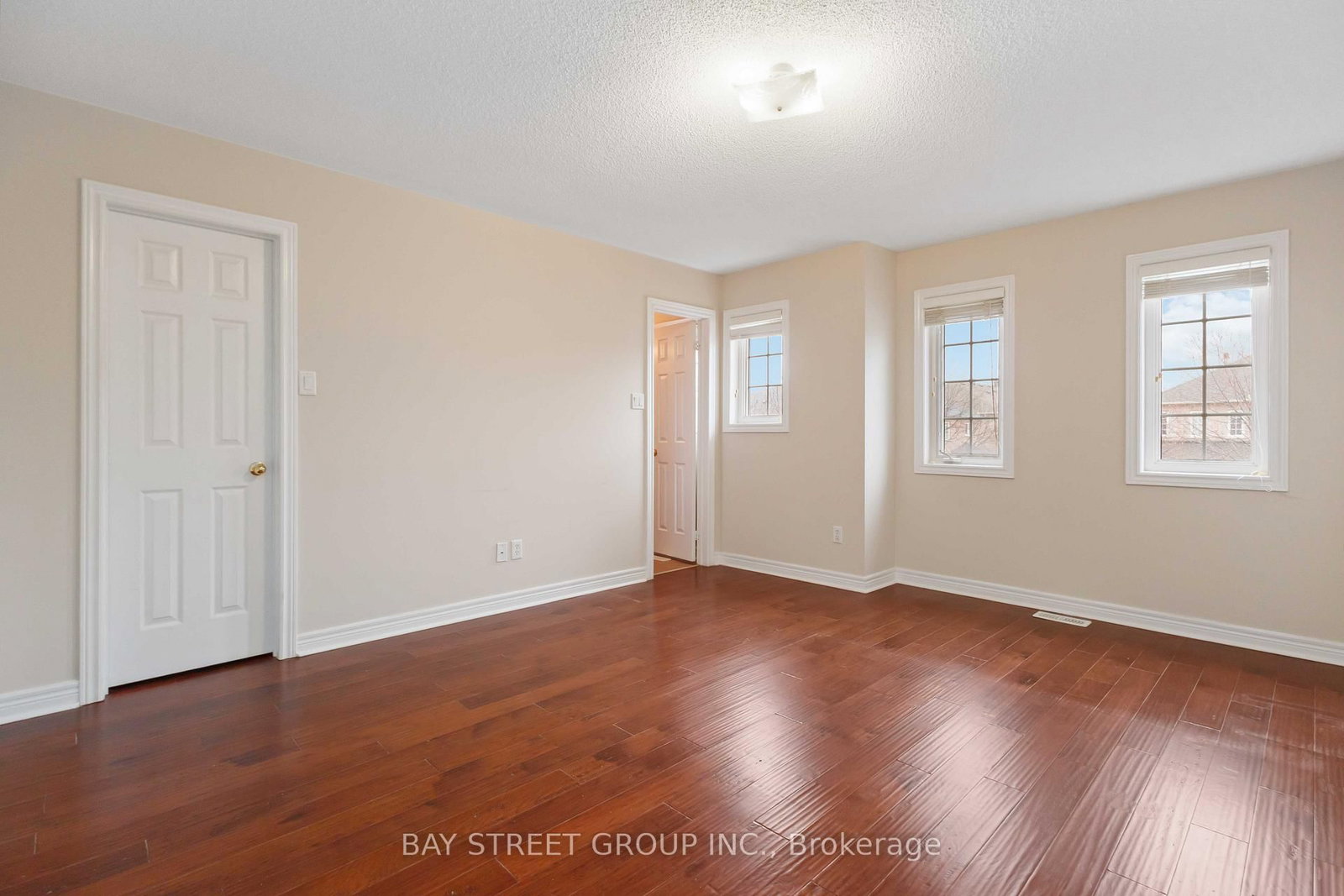 Townhouse for sale at 25 Maple Ridge Crescent, Markham, Ontario, L6E 1V3 - Greensborough - MLS: N13004972