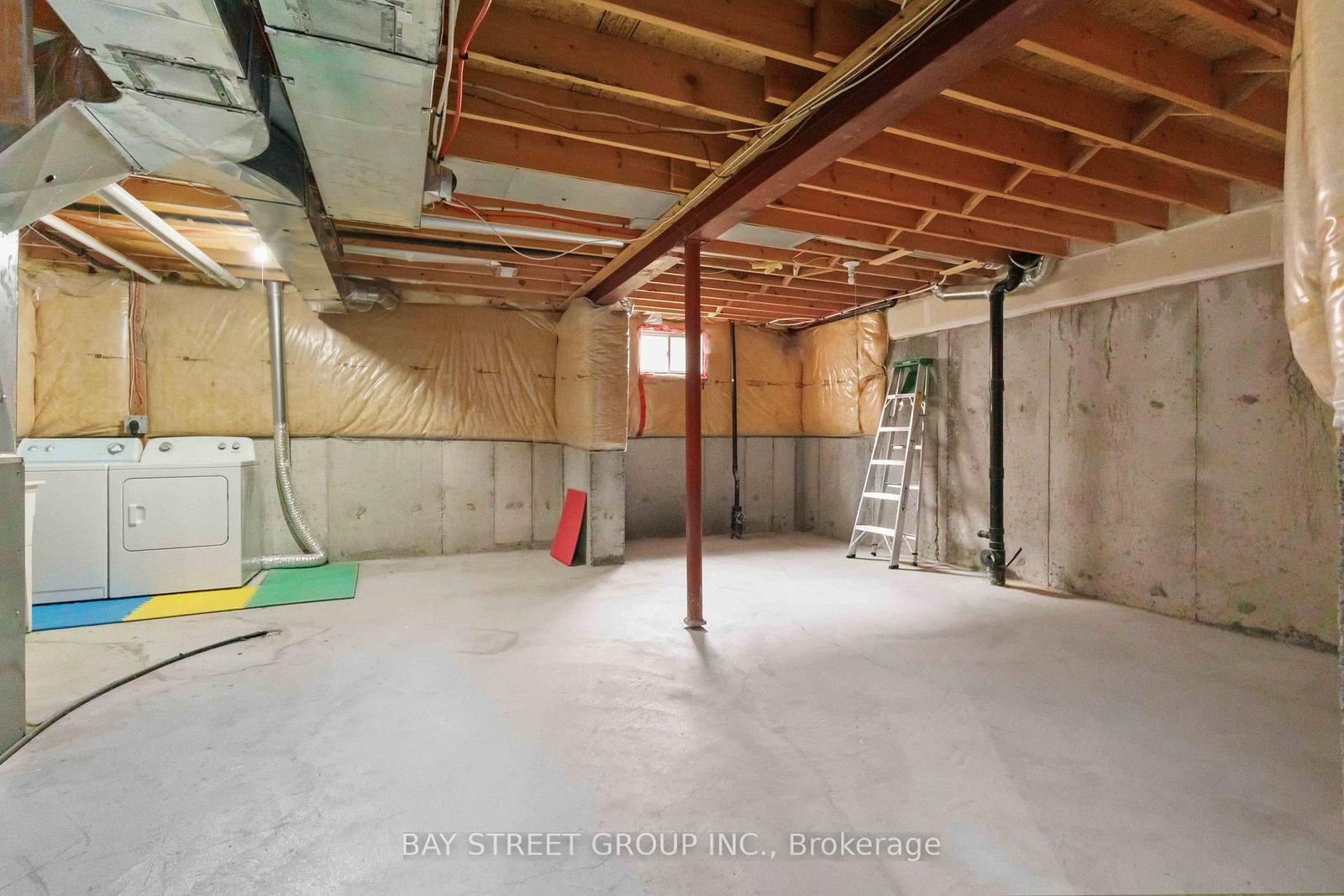 Townhouse for sale at 25 Maple Ridge Crescent, Markham, Ontario, L6E 1V3 - Greensborough - MLS: N13004972