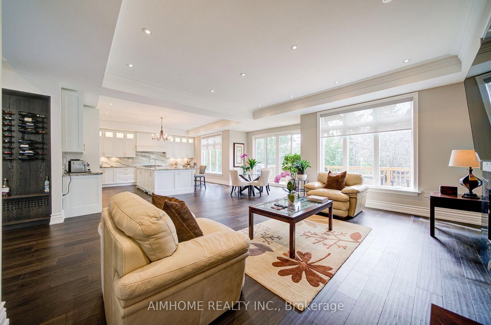 Detached House for sale at 212 Sussex Avenue, Richmond Hill, Ontario, L4C 2G2 - Harding - MLS: N13004998