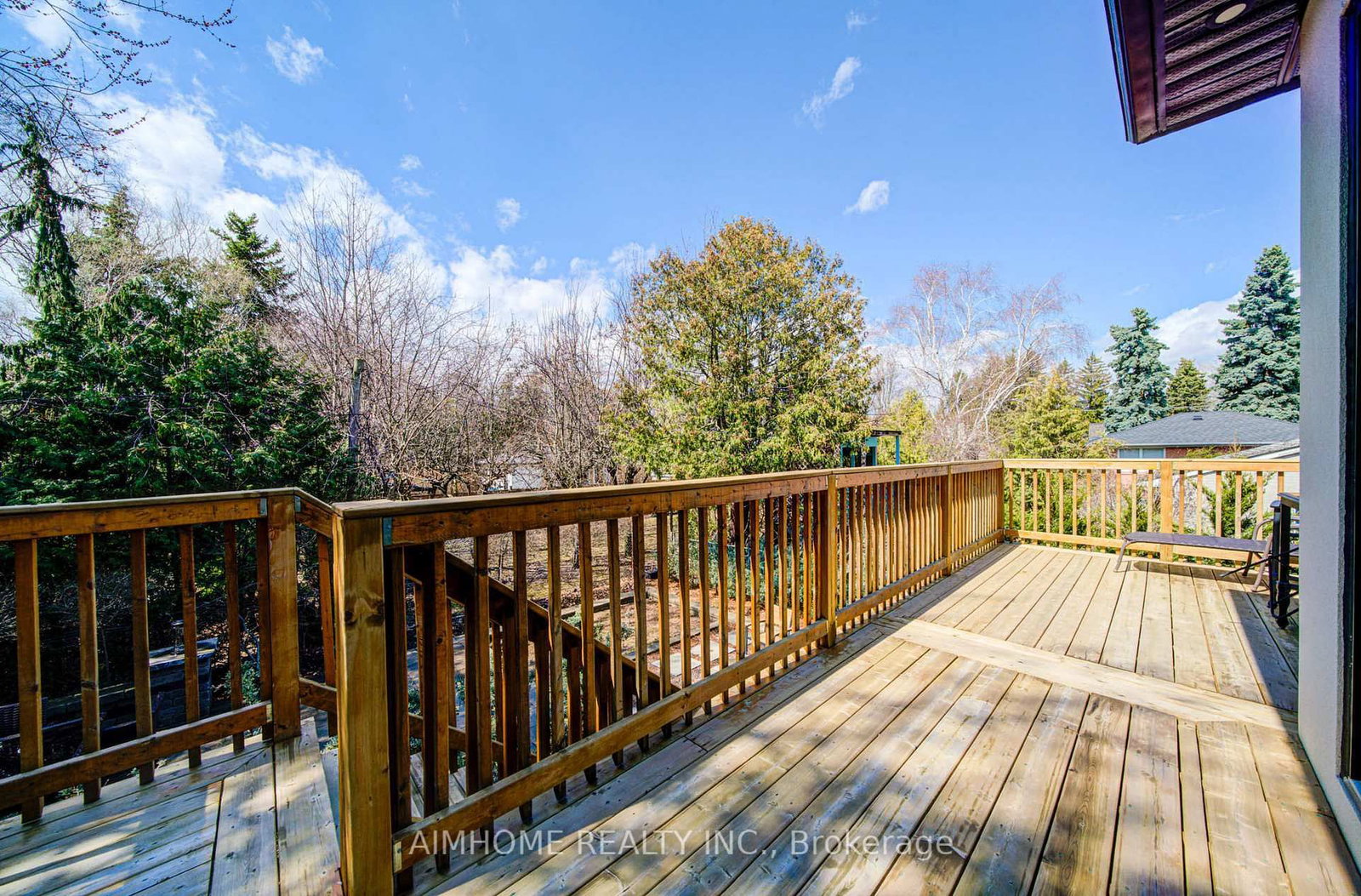 Detached House for sale at 212 Sussex Avenue, Richmond Hill, Ontario, L4C 2G2 - Harding - MLS: N13004998