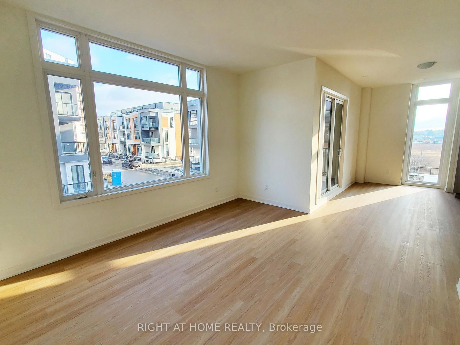 15 David Eyer Road, Unit 1411 - Photo 12