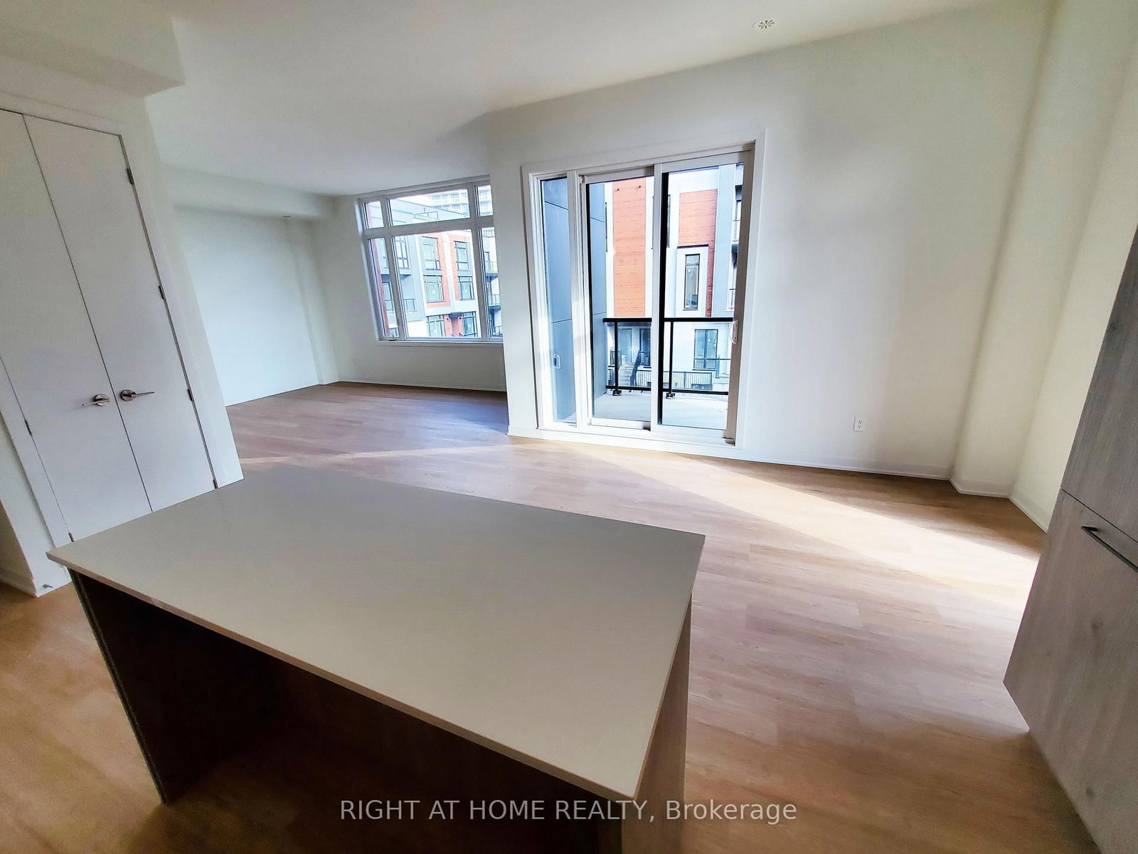 15 David Eyer Road, Unit 1411 - Photo 9