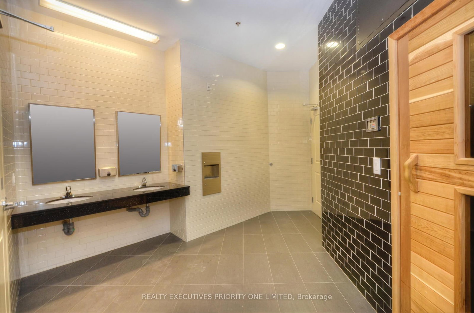 24 Woodstream Boulevard, Unit 511 - Photo 37