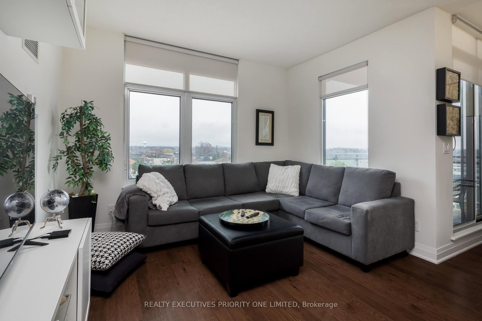 24 Woodstream Boulevard, Unit 511 - Photo 8