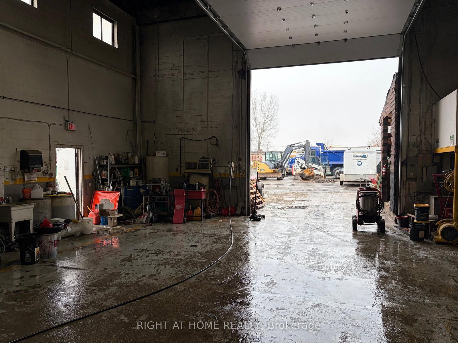 69 Maplecrete Road - Photo 7