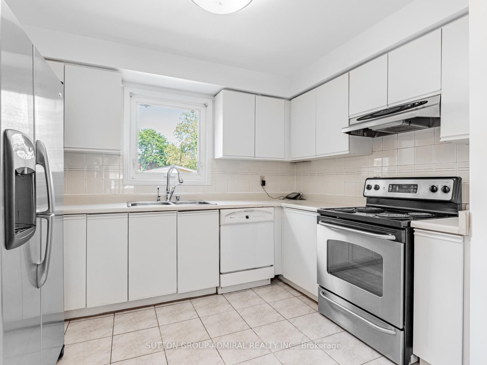 Detached House for sale at 98 Rosedale Heights Drive, Vaughan, Ontario, L4J 4V7 - Uplands - MLS: N13005116