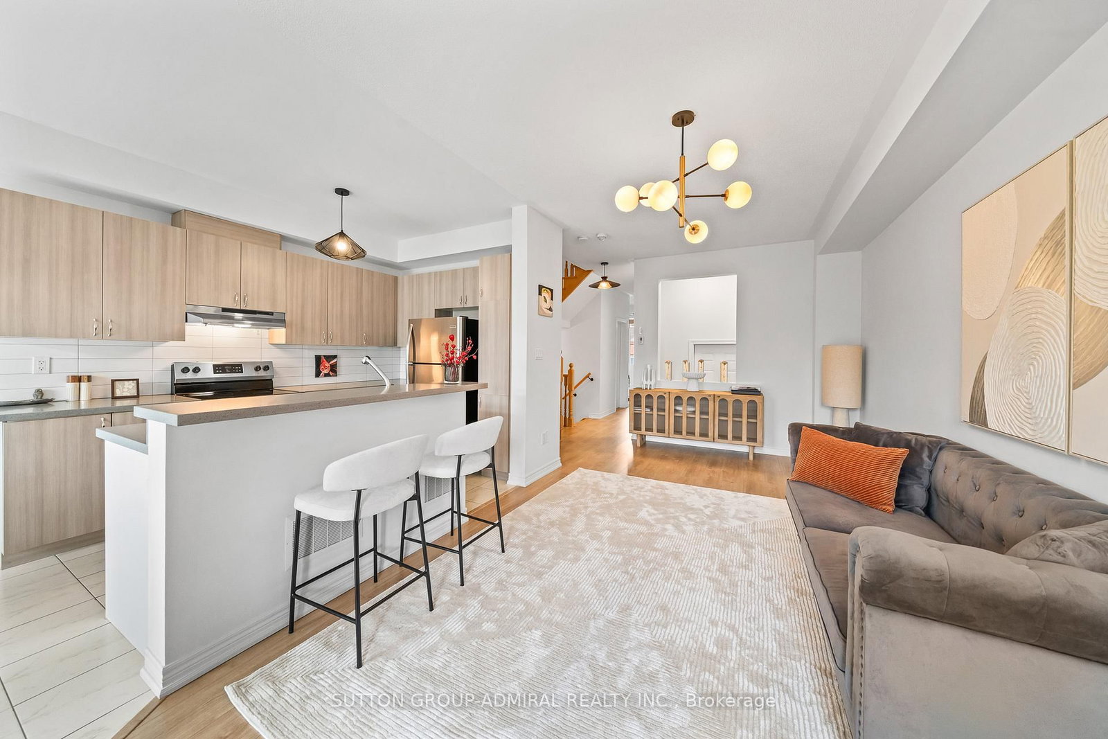 Townhouse for sale at 23 Greenwood Drive, Essa, Ontario, L3W 0N5 - Angus - MLS: N13005140