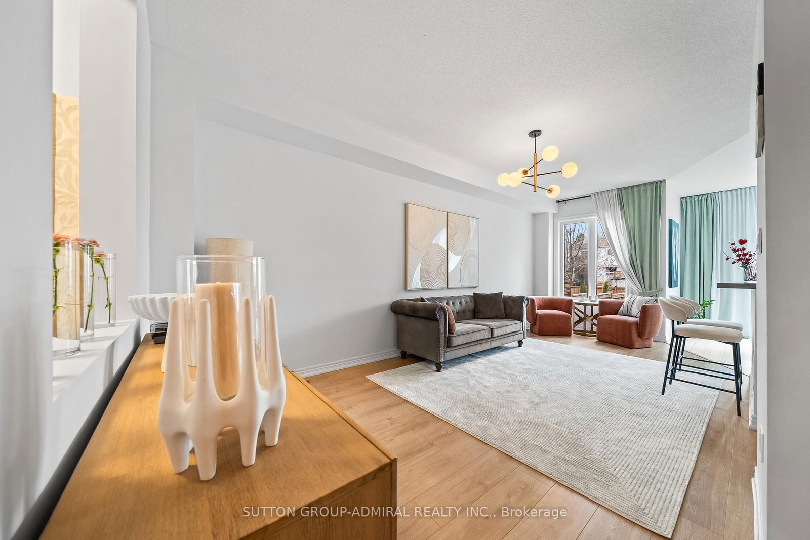 Townhouse for sale at 23 Greenwood Drive, Essa, Ontario, L3W 0N5 - Angus - MLS: N13005140