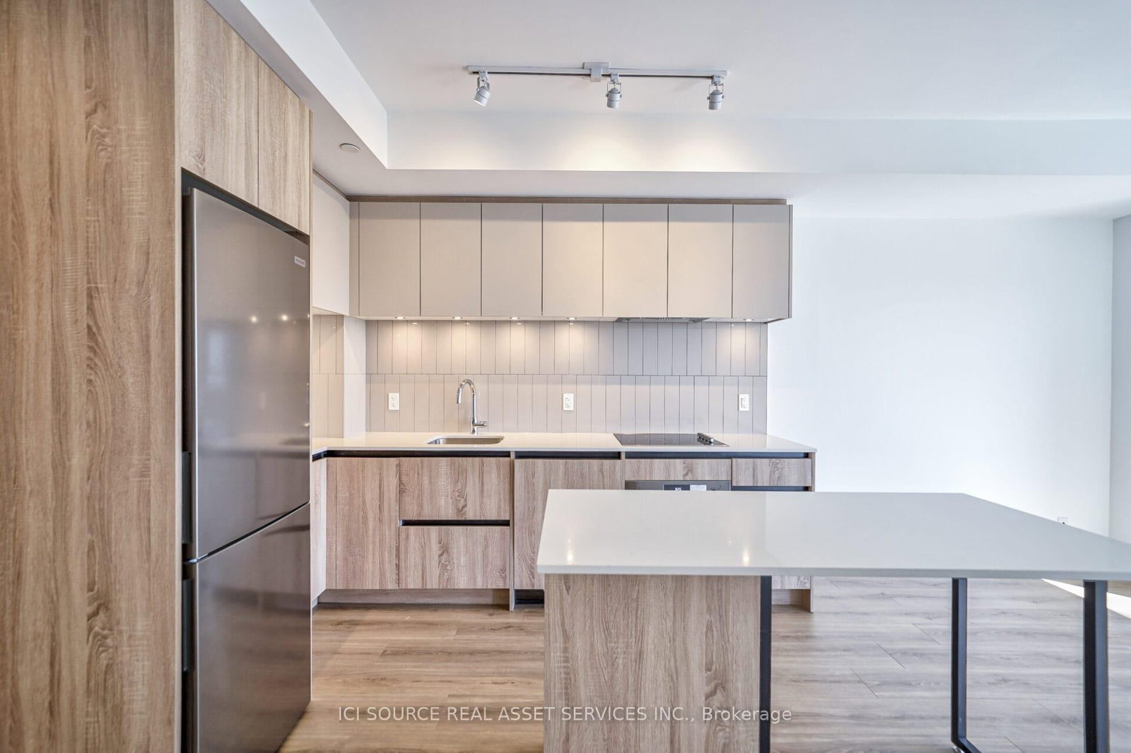 7950 Bathurst Street, Unit 1208 - Photo 10