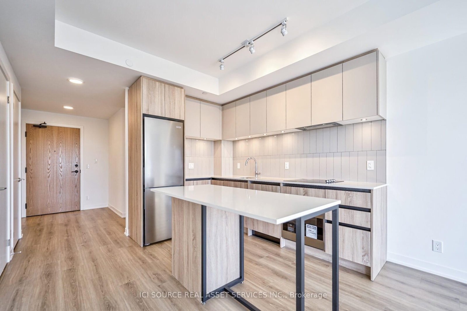 7950 Bathurst Street, Unit 1208 - Photo 11