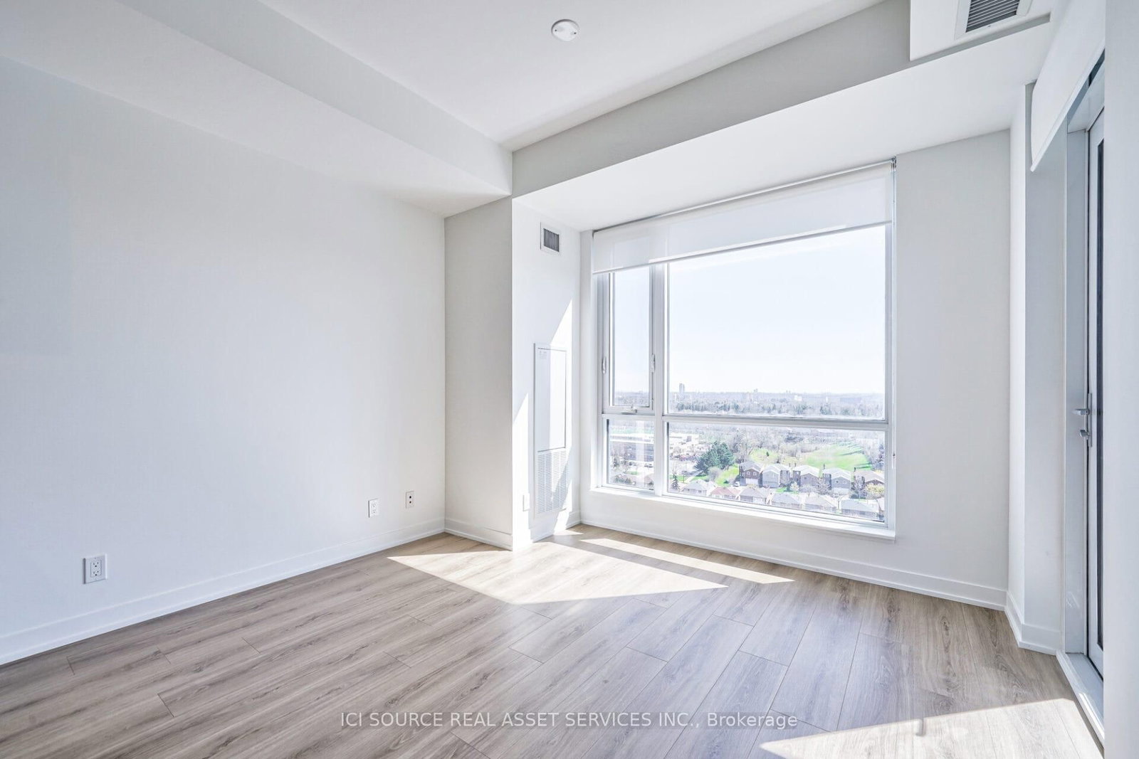 7950 Bathurst Street, Unit 1208 - Photo 21