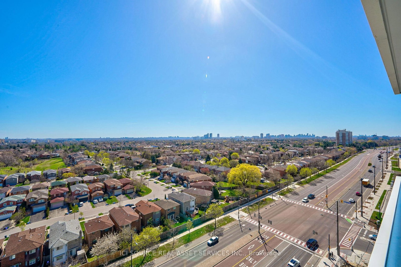 7950 Bathurst Street, Unit 1208 - Photo 34