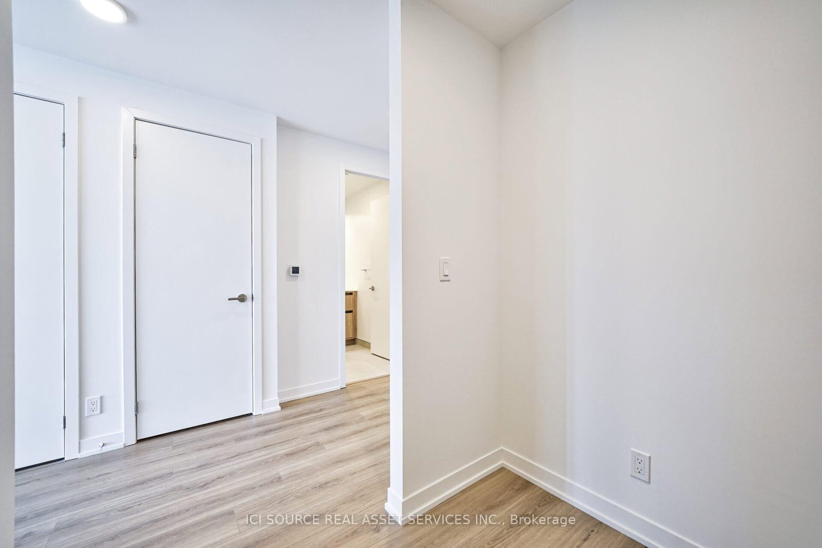 7950 Bathurst Street, Unit 1208 - Photo 7