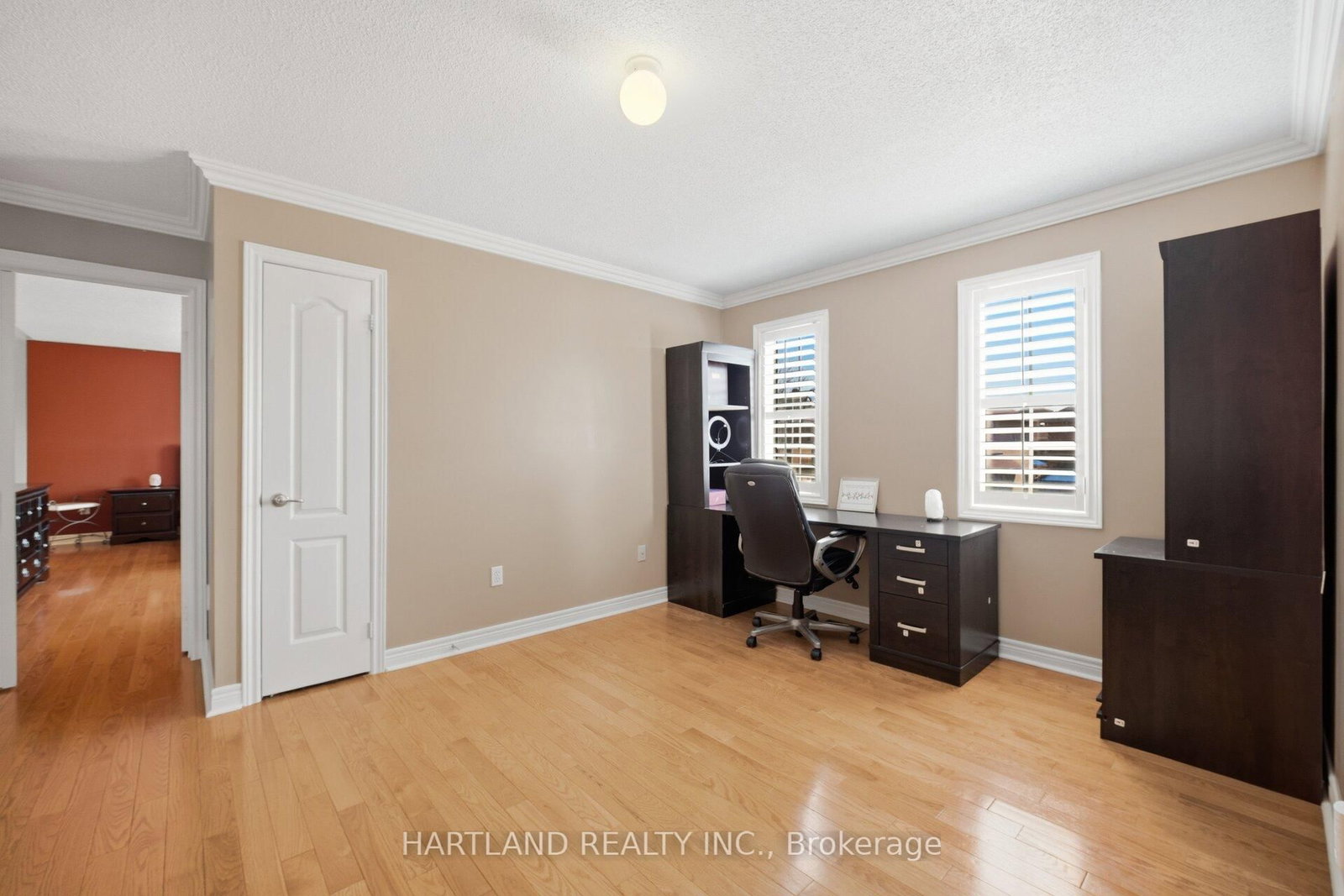 Detached House for sale at 8 Westchester Crescent, Markham, Ontario, L6C 2X3 - Berczy - MLS: N13005152