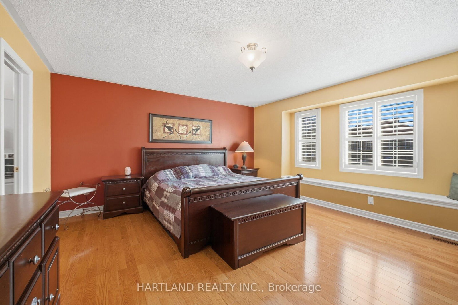 Detached House for sale at 8 Westchester Crescent, Markham, Ontario, L6C 2X3 - Berczy - MLS: N13005152