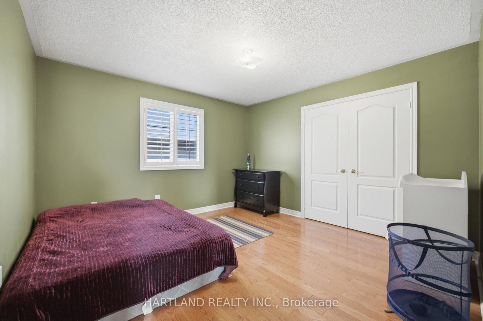 Detached House for sale at 8 Westchester Crescent, Markham, Ontario, L6C 2X3 - Berczy - MLS: N13005152