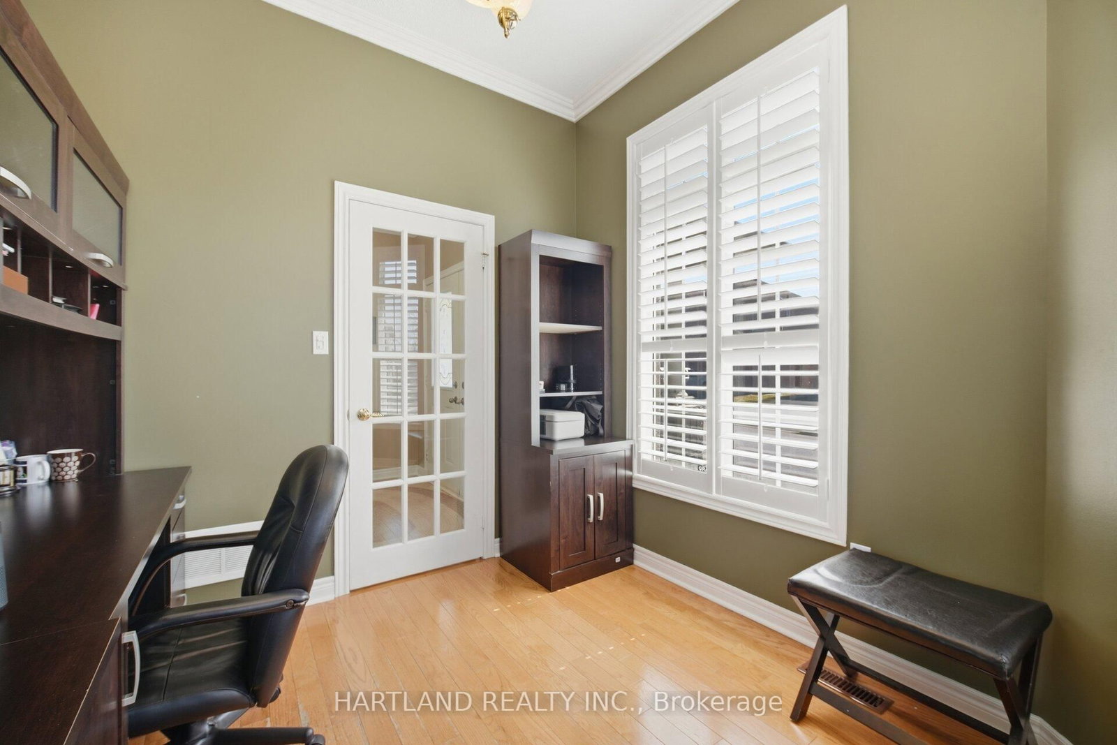 Detached House for sale at 8 Westchester Crescent, Markham, Ontario, L6C 2X3 - Berczy - MLS: N13005152