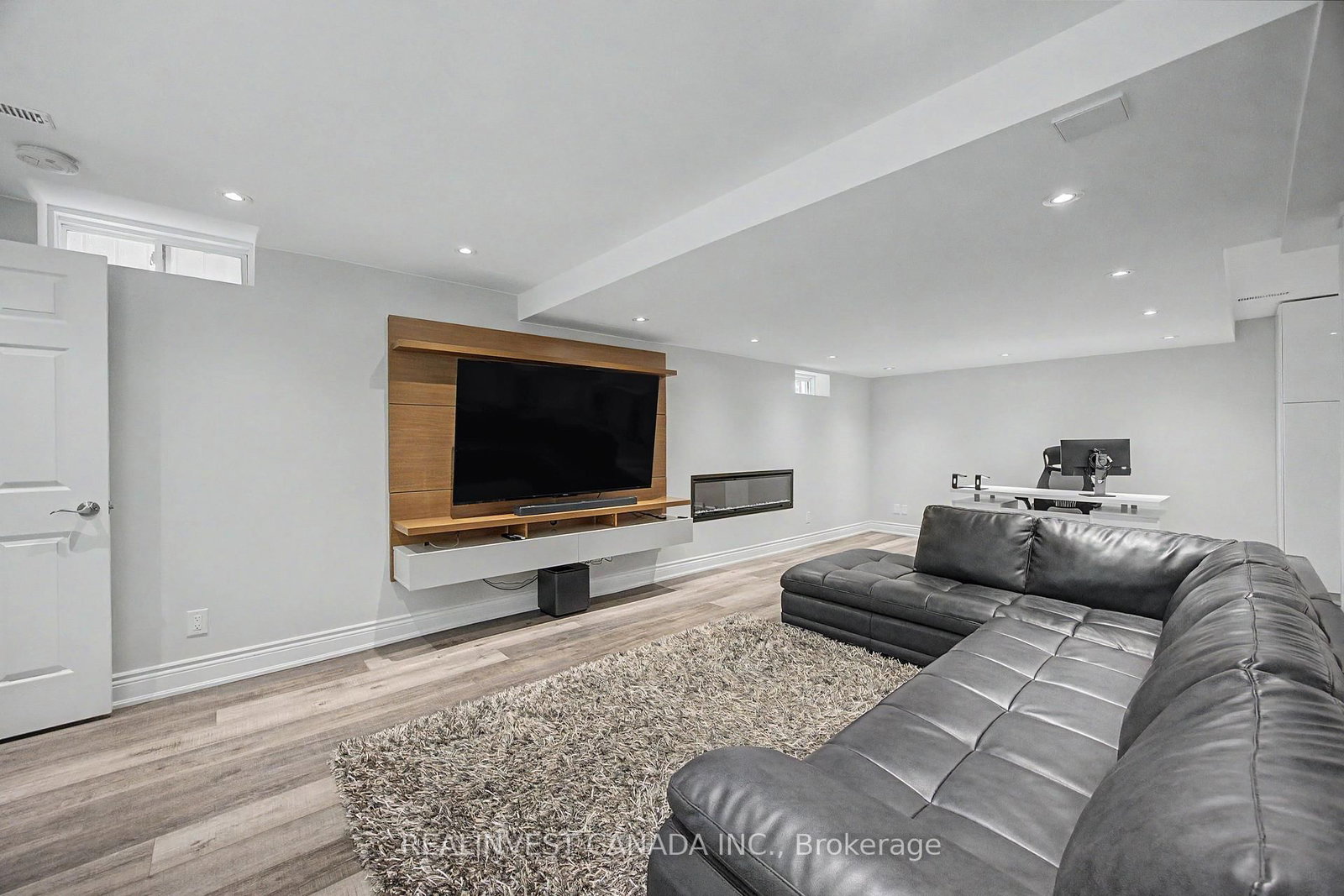 Detached House for sale at 84 Worthington Avenue, Richmond Hill, Ontario, L4E 3X1 - Oak Ridges Lake Wilcox - MLS: N13005222