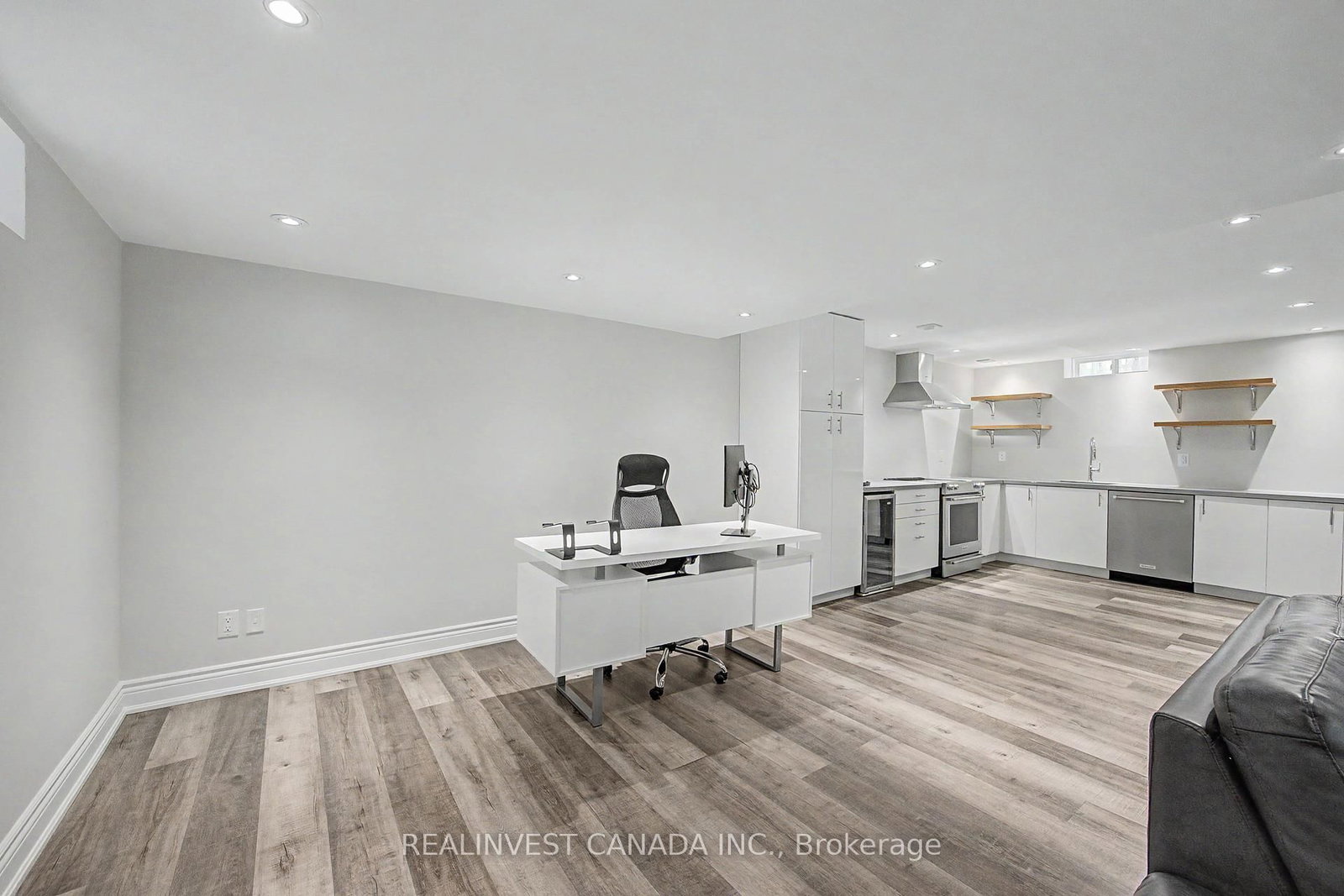 Detached House for sale at 84 Worthington Avenue, Richmond Hill, Ontario, L4E 3X1 - Oak Ridges Lake Wilcox - MLS: N13005222