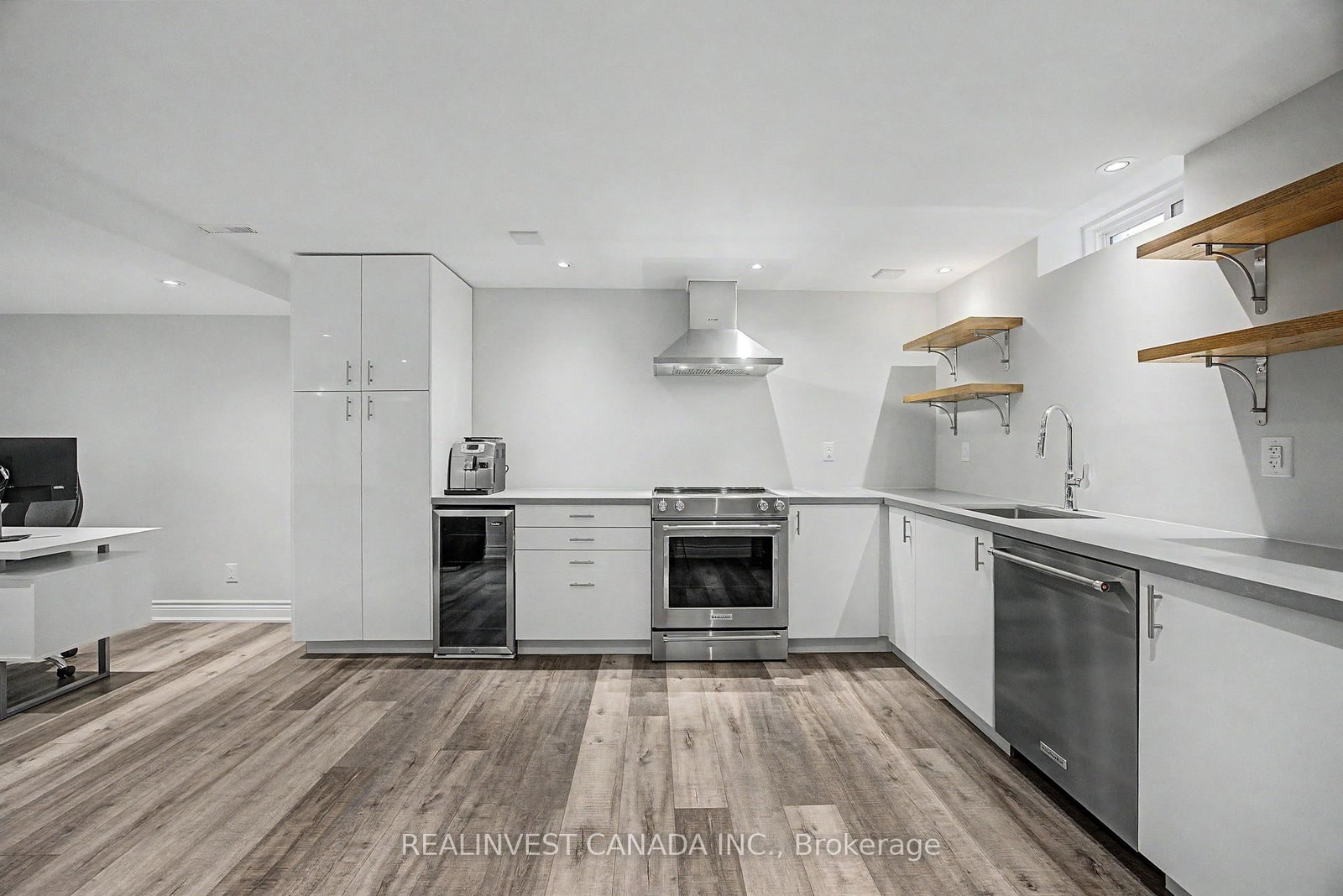 Detached House for sale at 84 Worthington Avenue, Richmond Hill, Ontario, L4E 3X1 - Oak Ridges Lake Wilcox - MLS: N13005222