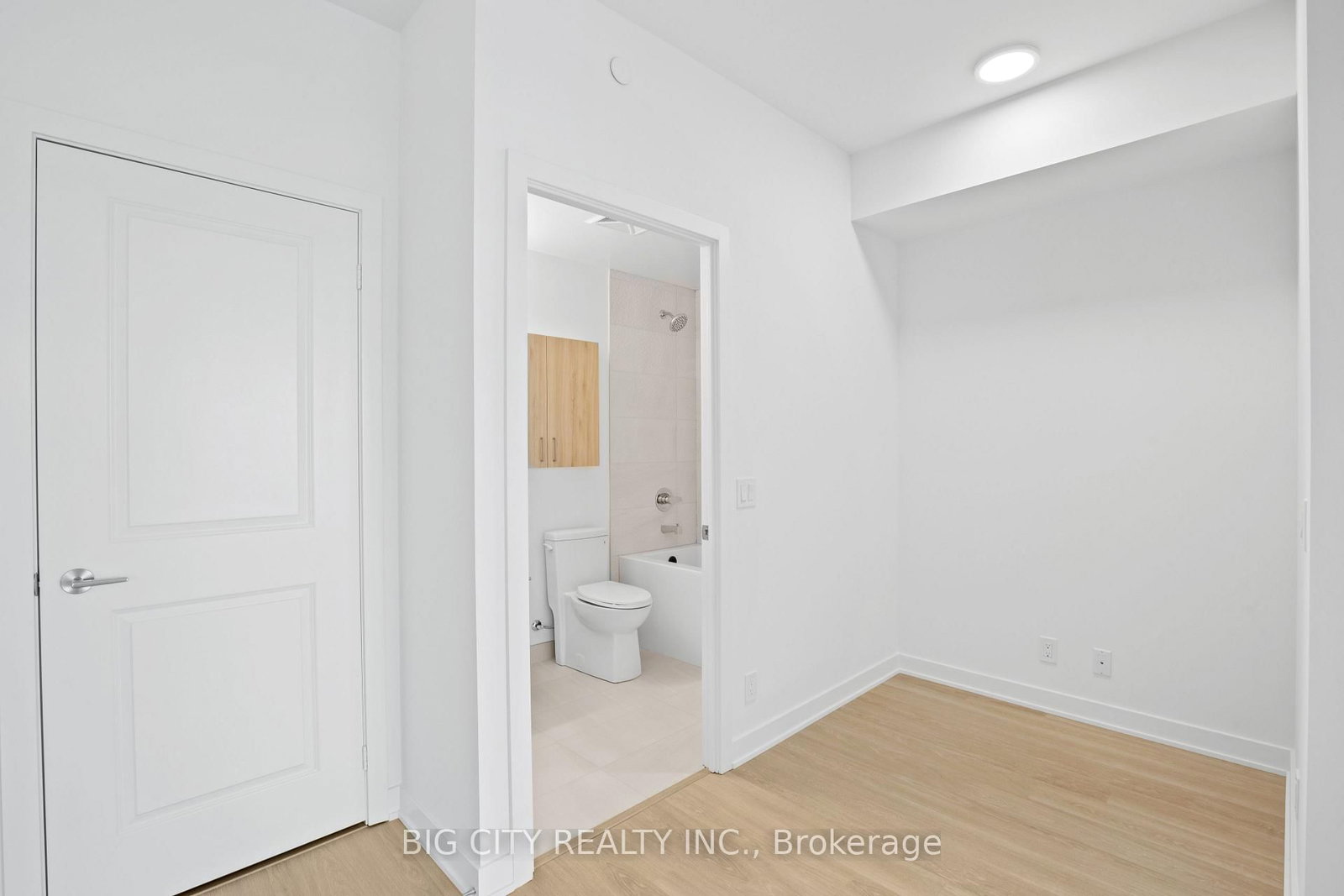 30 Upper Mall Way, Unit 317A - Photo 16