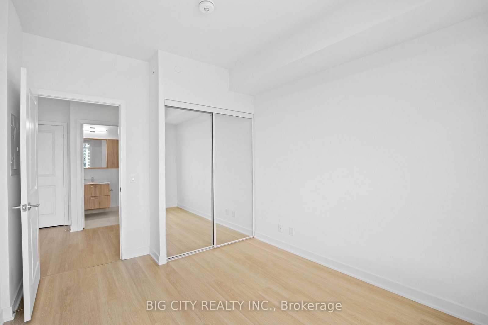 30 Upper Mall Way, Unit 317A - Photo 22