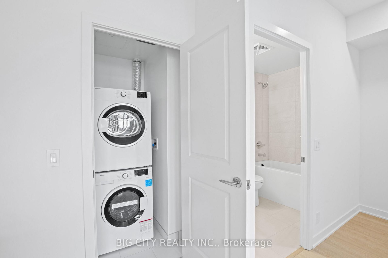 30 Upper Mall Way, Unit 317A - Photo 25