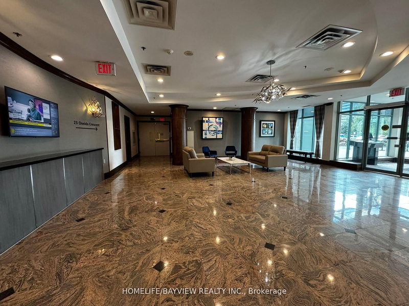 1009 - 11 Oneida Cres, Richmond Hill, L4B 0A1 | Image 2