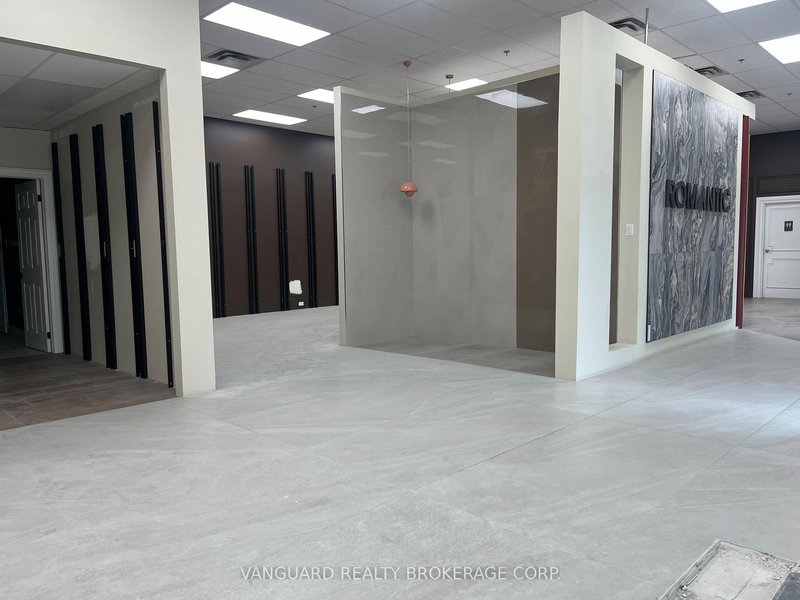 4 - 11 Cidermill Ave, Vaughan, L4K 4L9 | Image 3