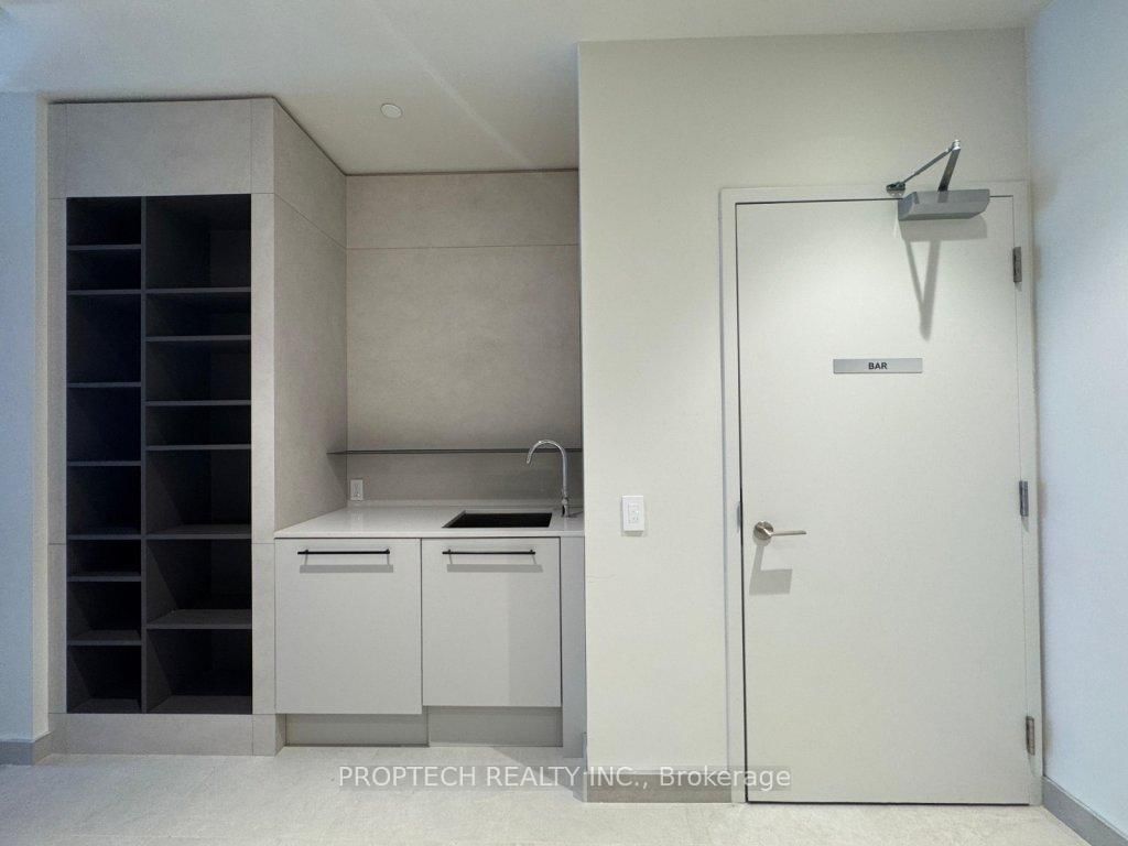 50 Upper Mall Way, Unit 628 - Photo 34