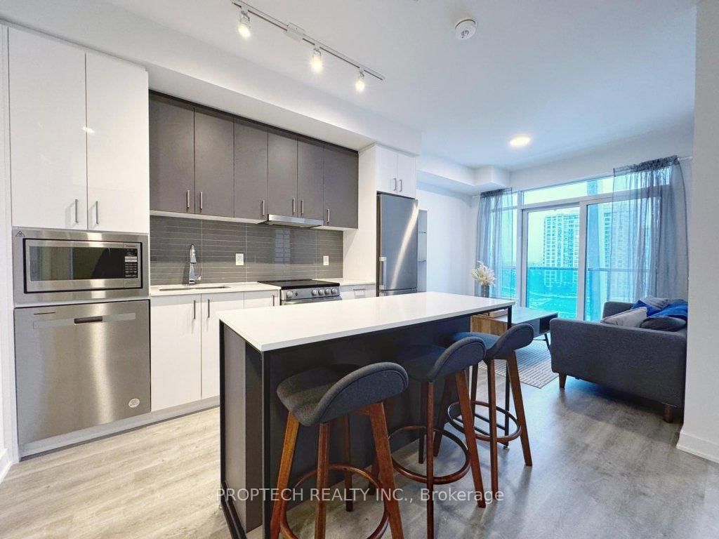 50 Upper Mall Way, Unit 628 - Photo 6