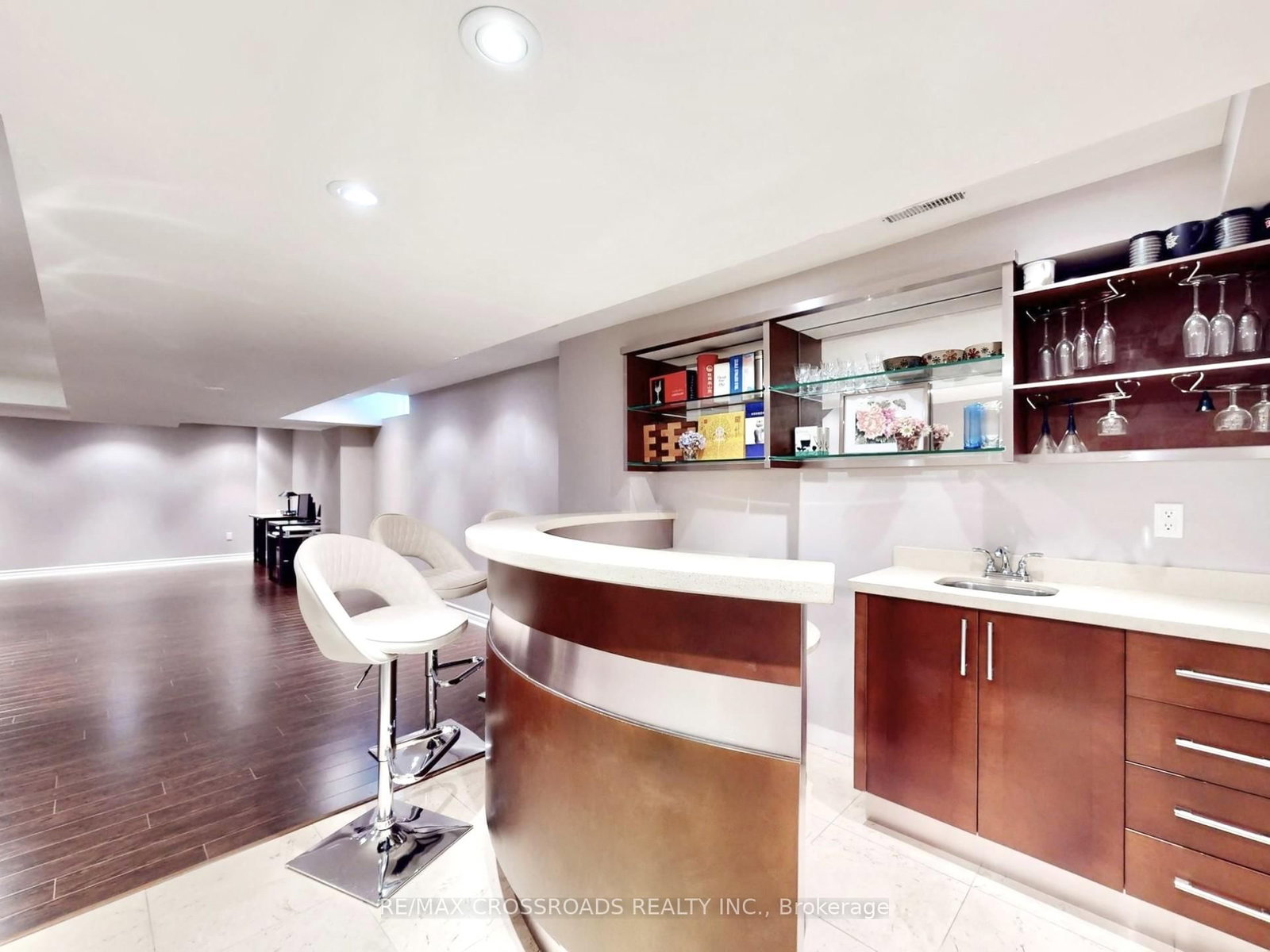 Detached House for sale at 39 Pantano Drive, Vaughan, Ontario, L4J 0A9 - Patterson - MLS: N13005562