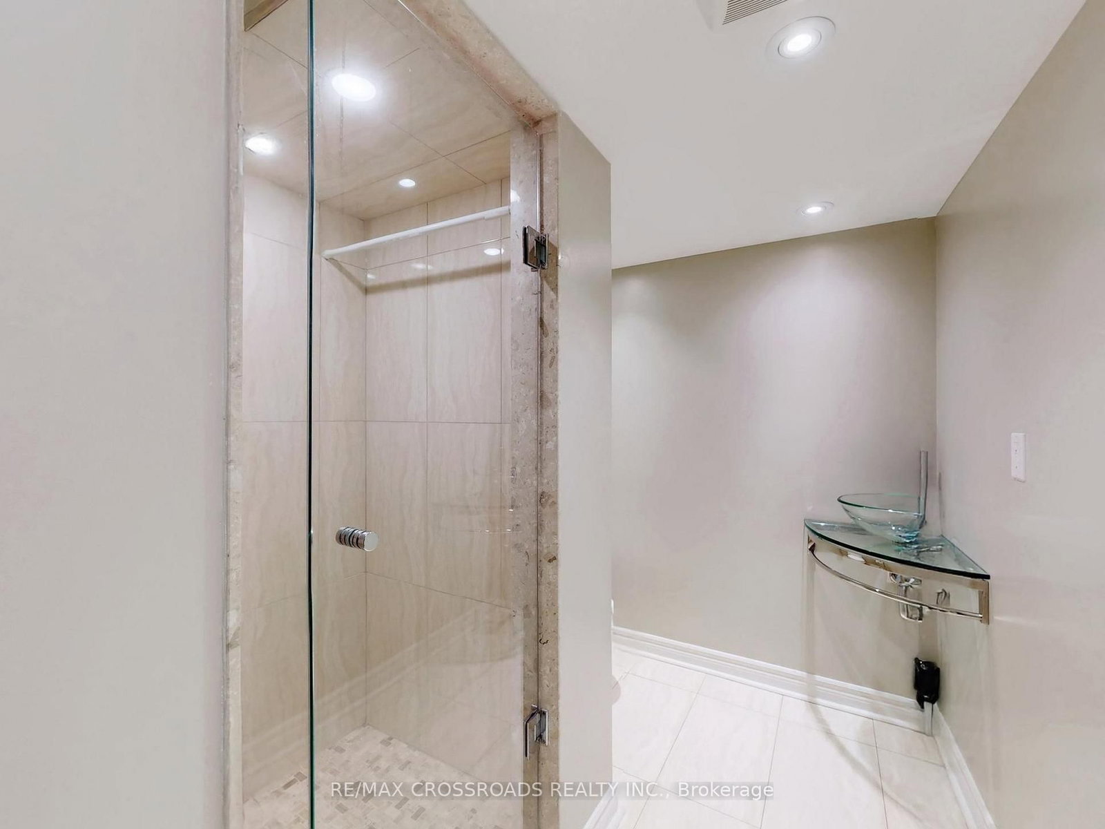 Detached House for sale at 39 Pantano Drive, Vaughan, Ontario, L4J 0A9 - Patterson - MLS: N13005562