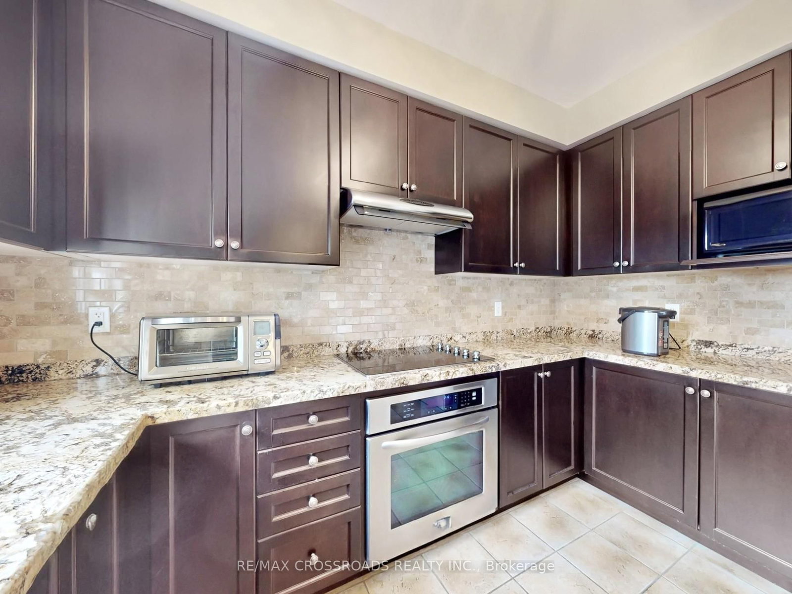 Detached House for sale at 39 Pantano Drive, Vaughan, Ontario, L4J 0A9 - Patterson - MLS: N13005562