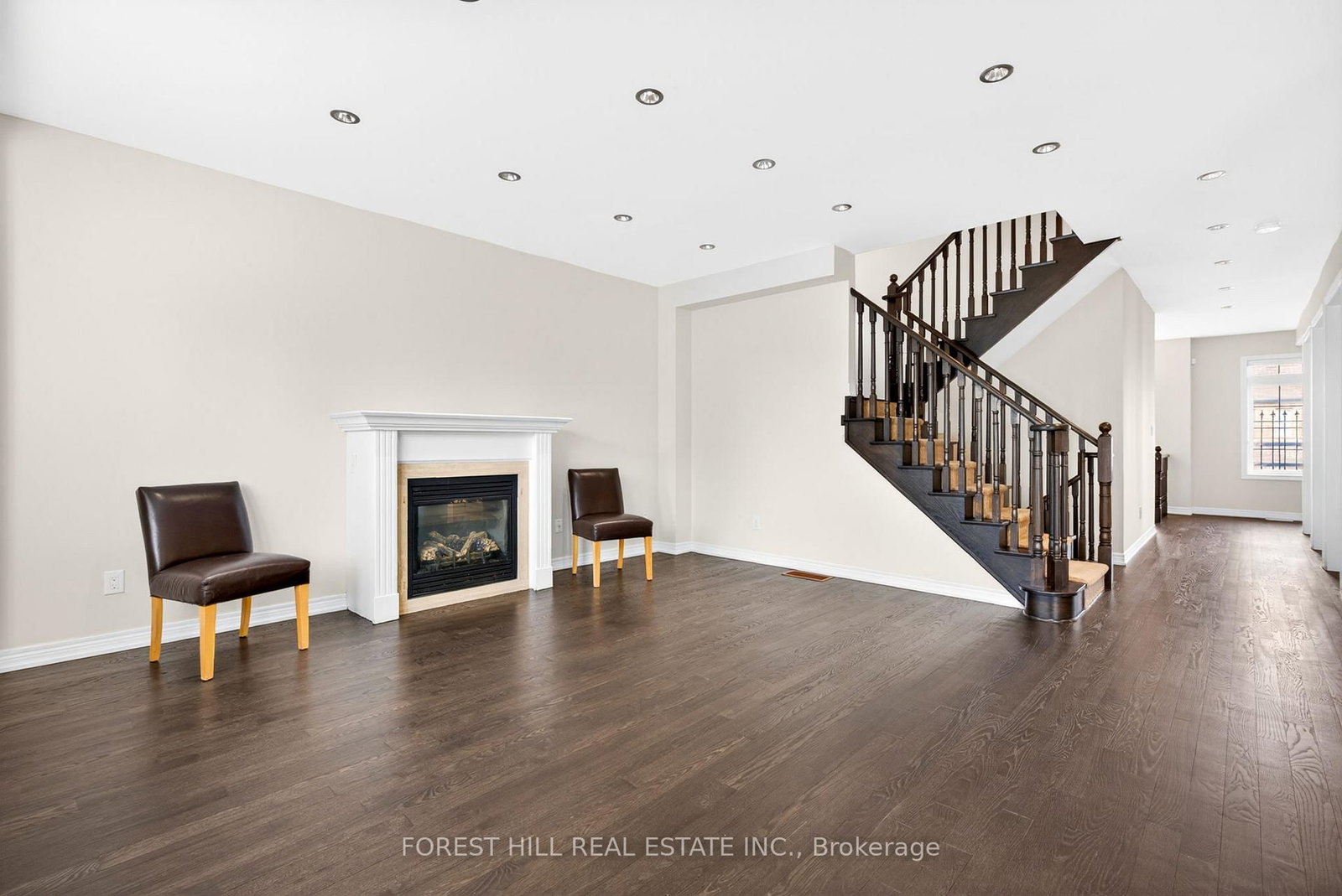 Detached House for sale at 107 Rumsey Road, Vaughan, Ontario, L6A 4L8 - Patterson - MLS: N13005590