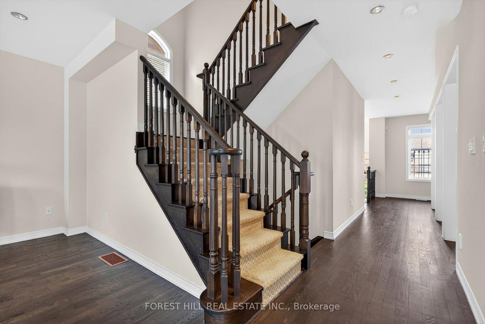 Detached House for sale at 107 Rumsey Road, Vaughan, Ontario, L6A 4L8 - Patterson - MLS: N13005590