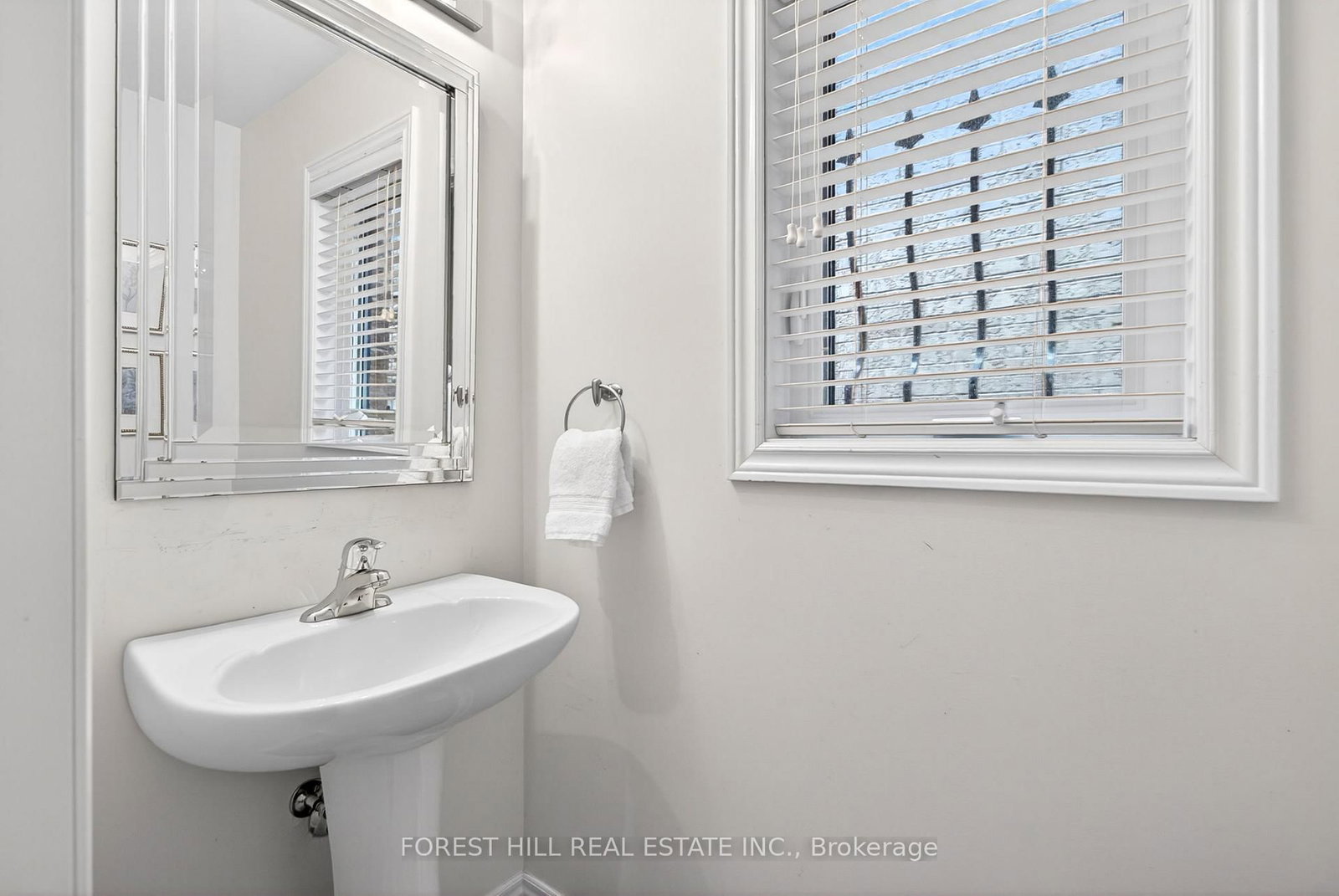 Detached House for sale at 107 Rumsey Road, Vaughan, Ontario, L6A 4L8 - Patterson - MLS: N13005590