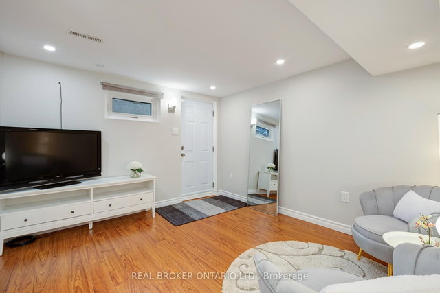 Bsmt - 25 Charnwood Place