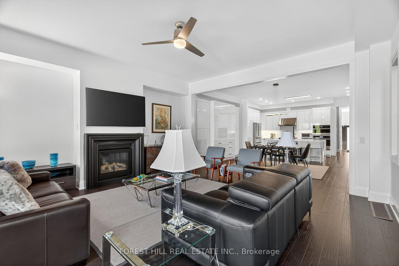 Detached House for sale at 107 Hesperus Road, Vaughan, Ontario, L4J 0G9 - Patterson - MLS: N13005602