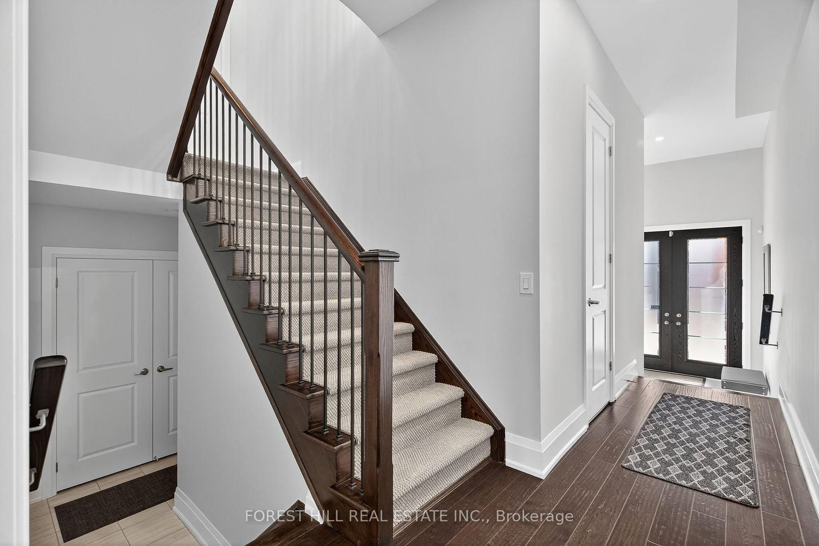 Detached House for sale at 107 Hesperus Road, Vaughan, Ontario, L4J 0G9 - Patterson - MLS: N13005602